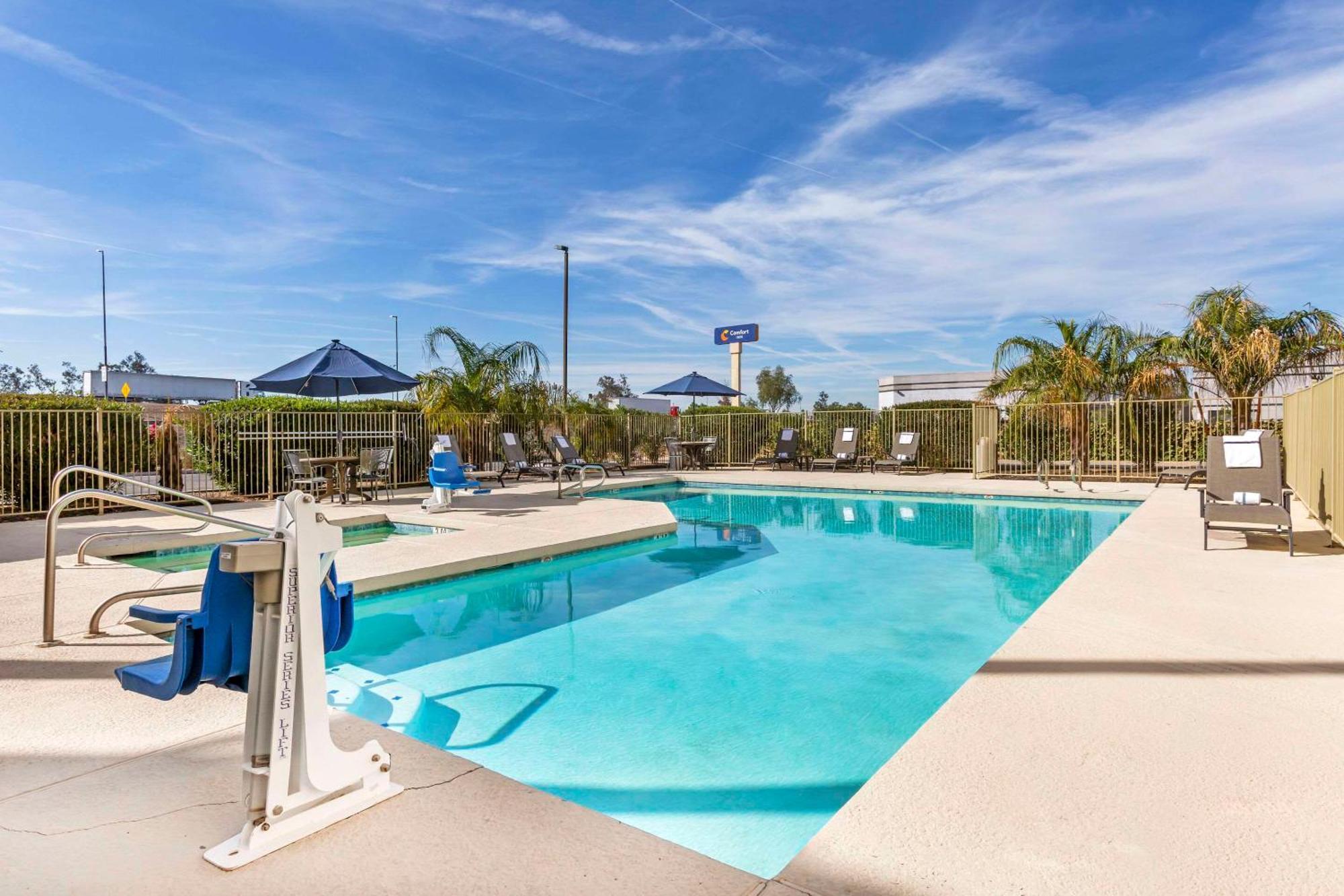 Comfort Inn West Phoenix At 27Th Ave And I-I0 Ngoại thất bức ảnh